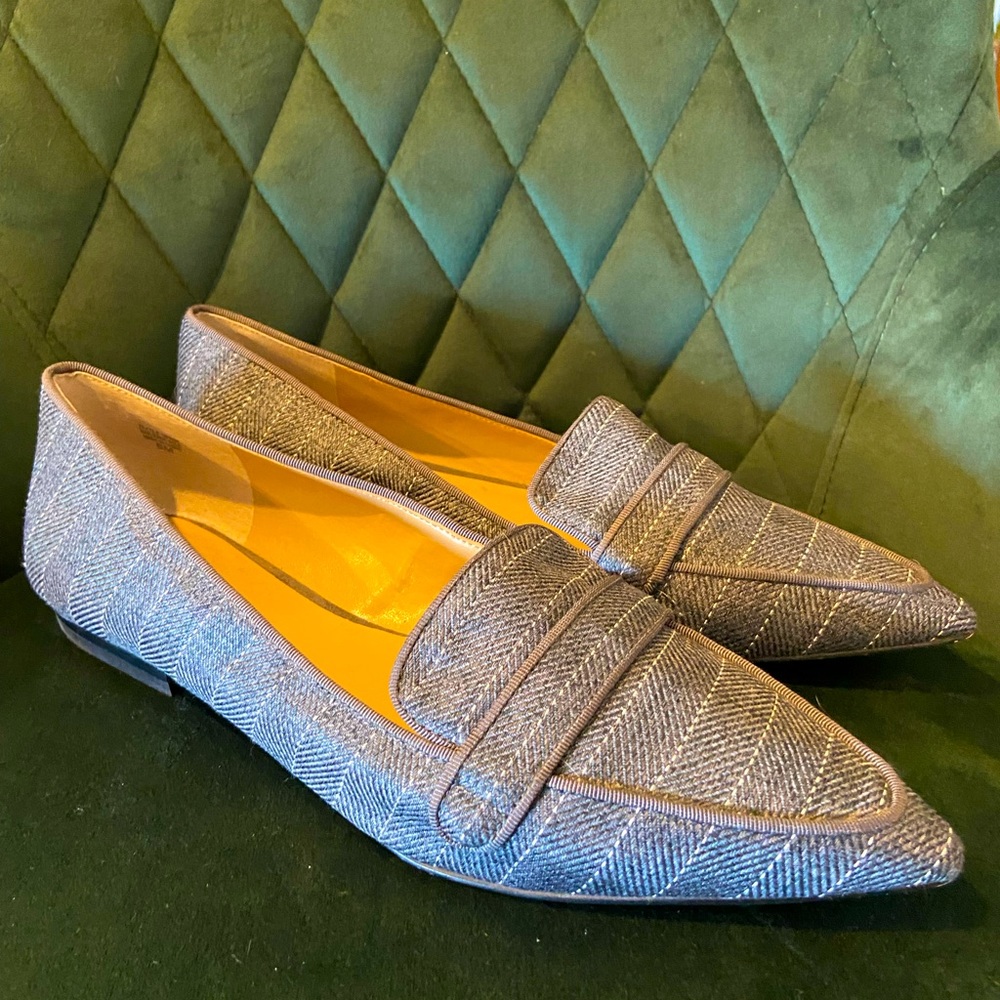 Ann Taylor gray tweed - point toe flats